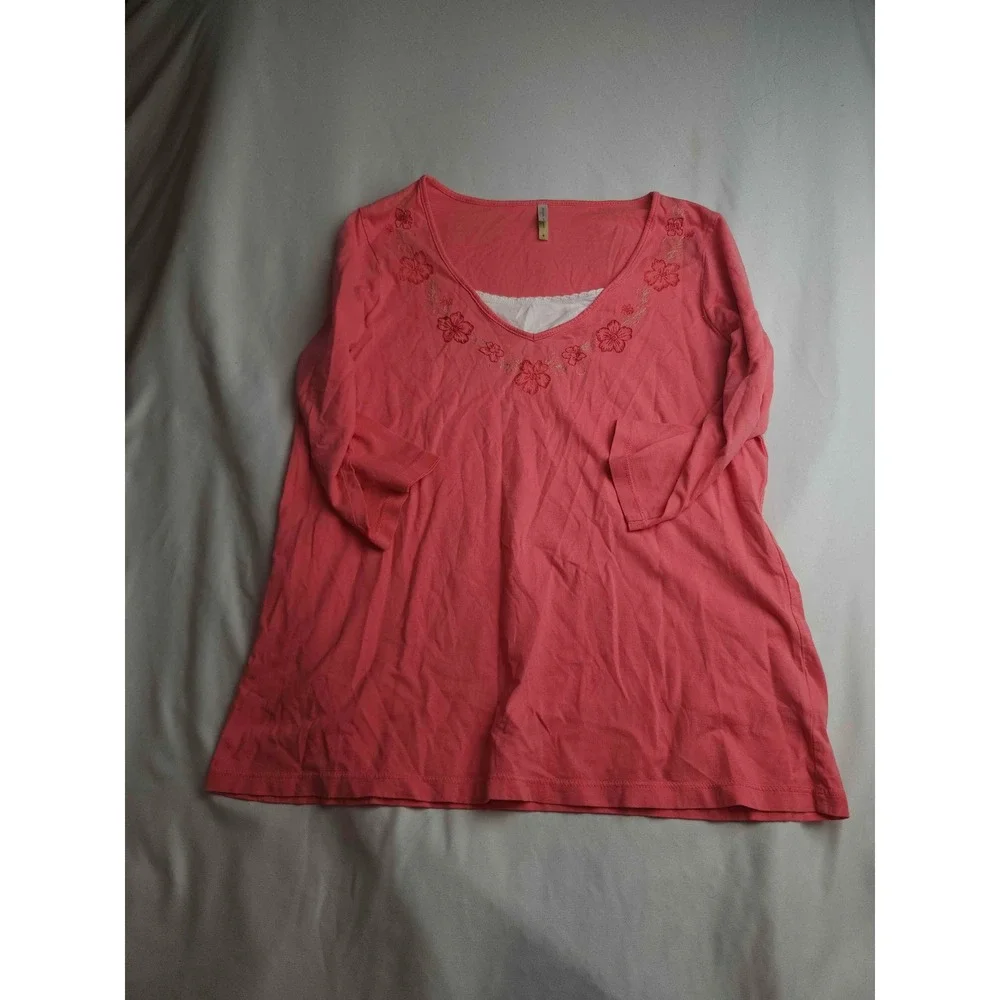 White Stag Womens Peach Glow Floral Embroidered V-Neck 3/4 Sleeve Top Size M